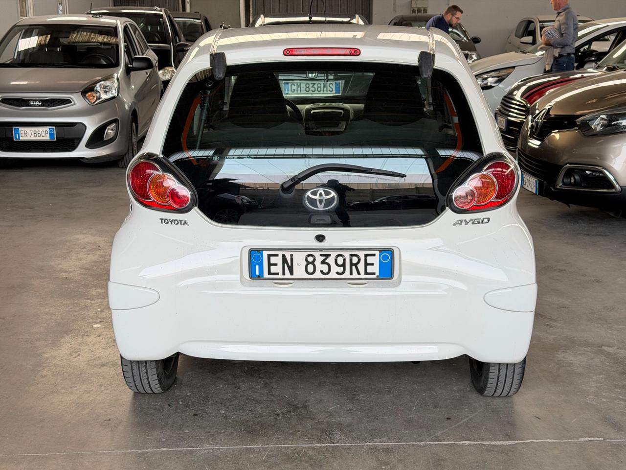 Toyota Aygo 1.0 12V VVT-i 5 porte Lounge Connect