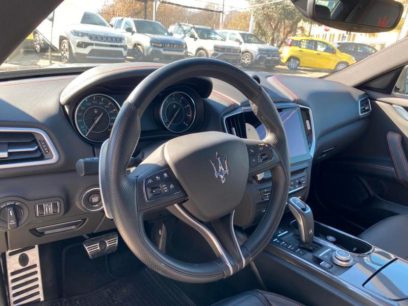 Maserati Ghibli 3.0 V6 Modena 430cv awd auto