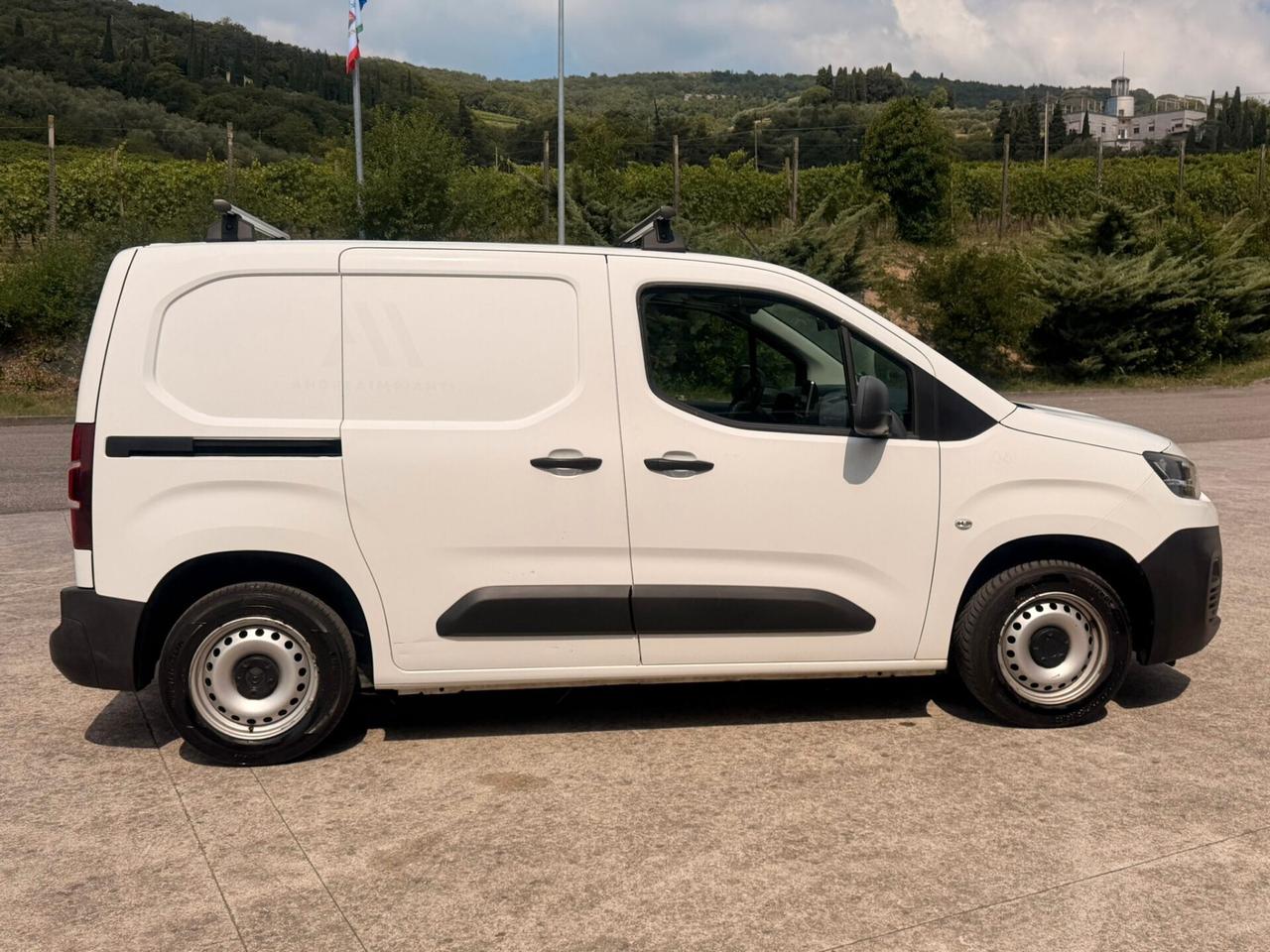 Citroen BERLINGO 100 HDI 3 POSTI