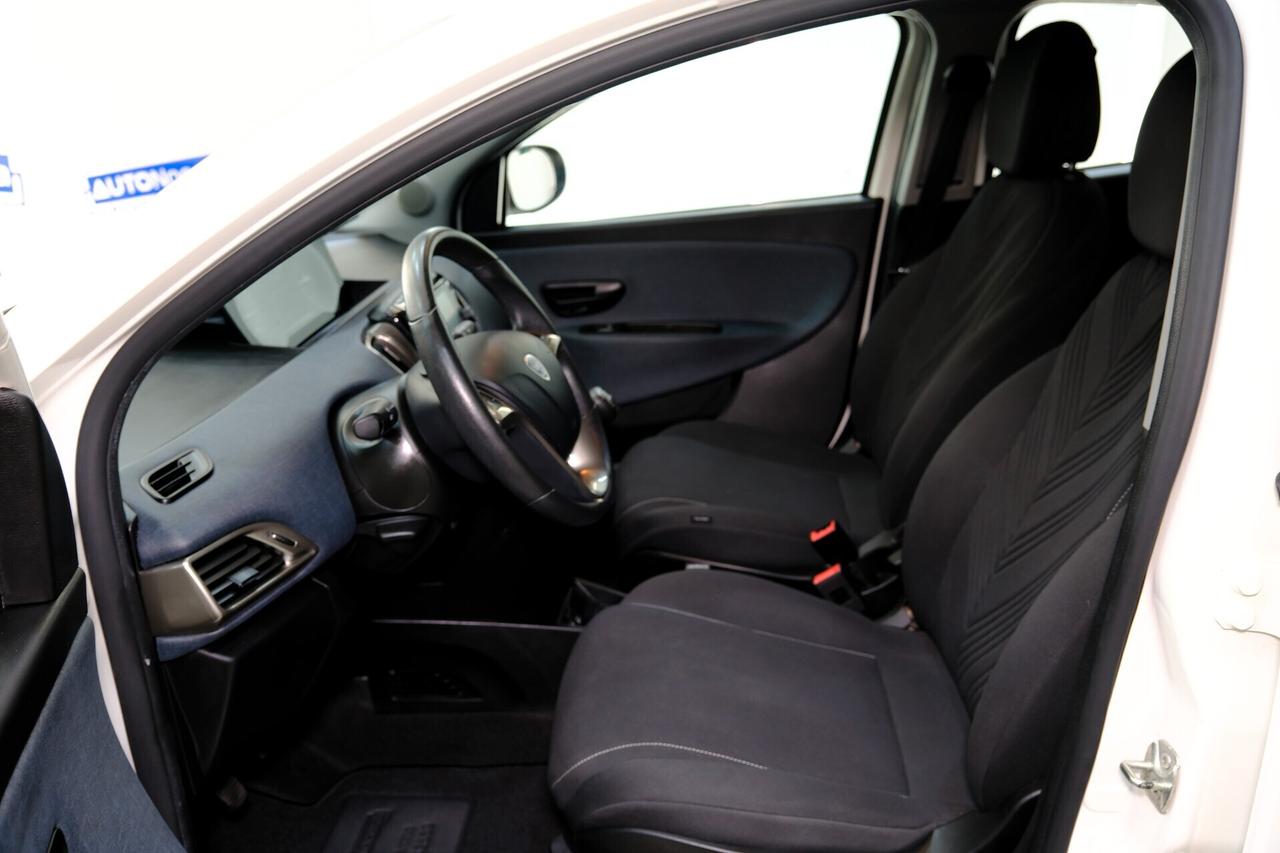 Lancia Ypsilon 1.0 HYBRID 70cv GOLD - 5° POSTO