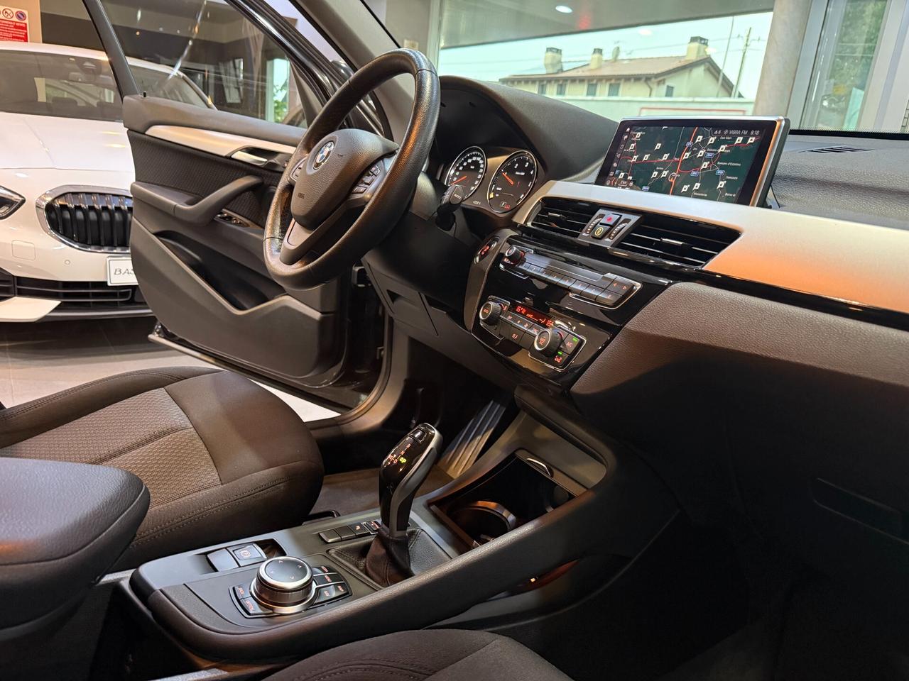 Bmw X1 sdrive16d Business Advantage Neo Patentati