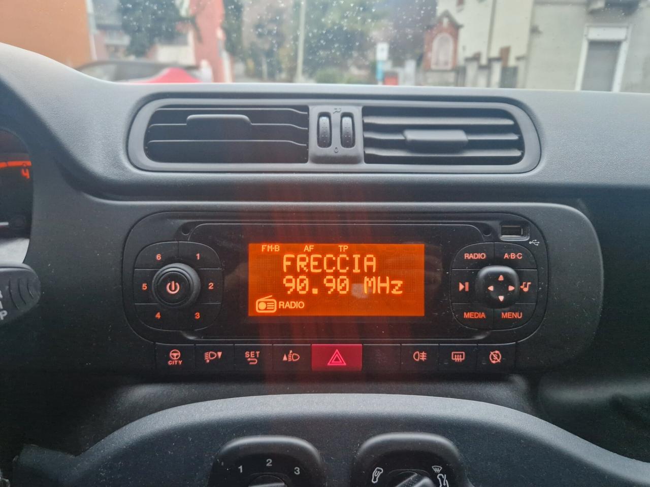 Fiat Panda Hybrid 1.0 70CV "44.200 km" 5 posti, Clima, Ruota