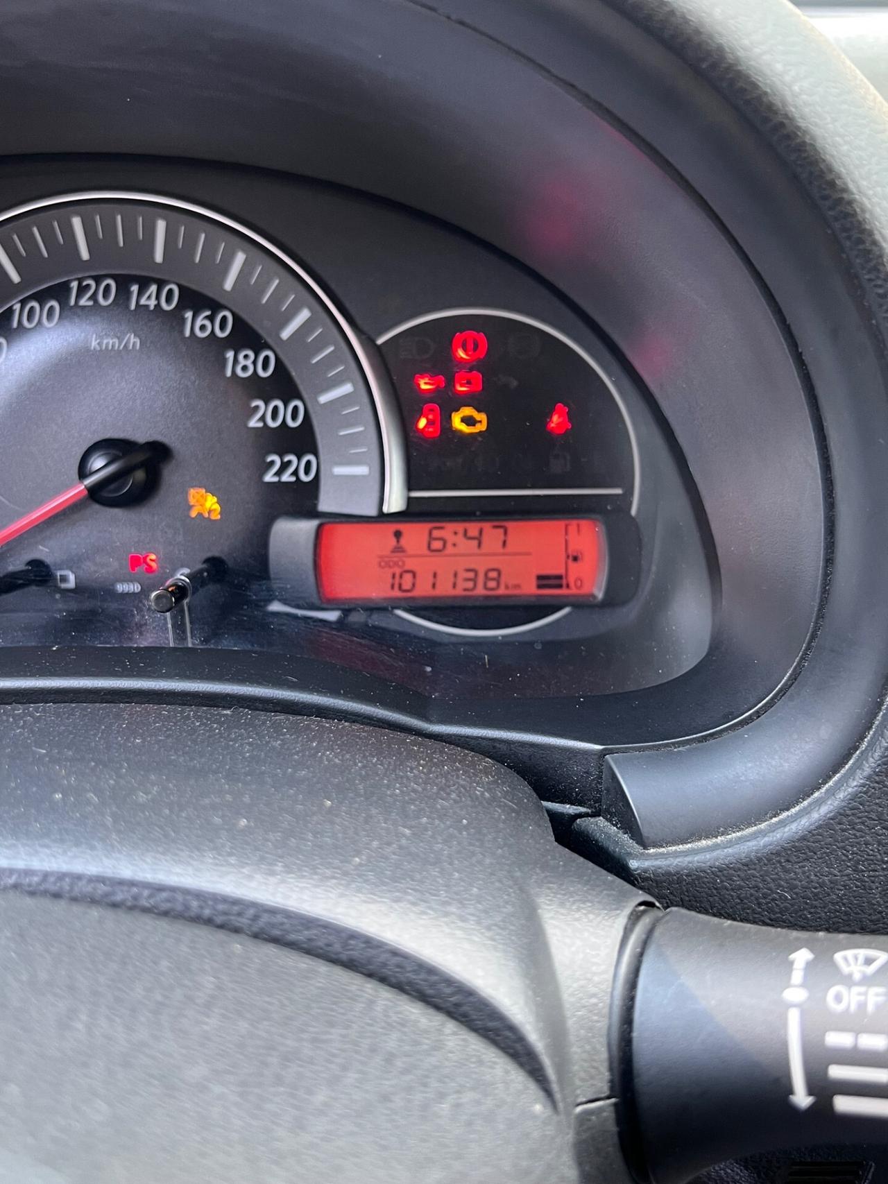 Nissan Micra 1.2 12V 5 porte Visia