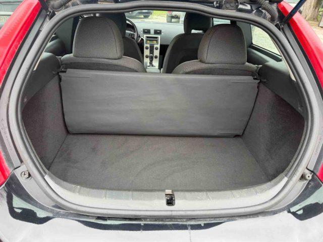 VOLVO C30 1.6 R-Design