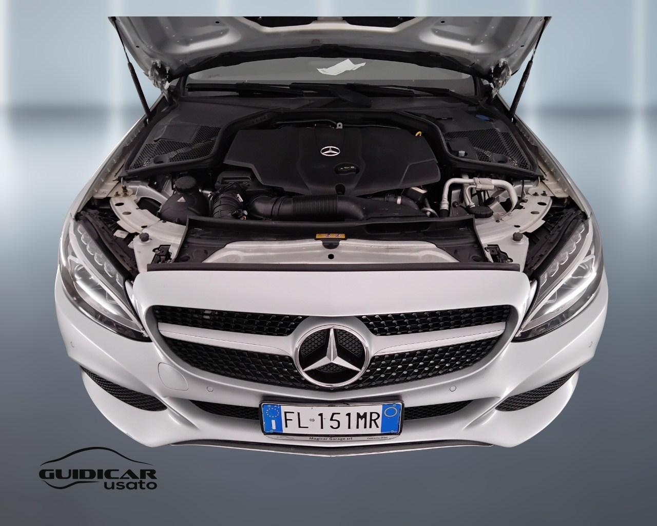 Mercedes-Benz Classe C-C205 2016 Coupe - C Coupe 220 d Sport 4matic auto