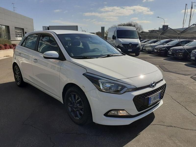 Hyundai i20 1.1 CRDi 12V 5P GARANZIA-KM CERTIFIC-1°PTOP