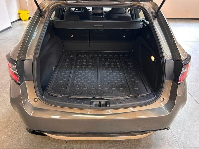Toyota Corolla Touring Sports 2.0 Hybrid Business