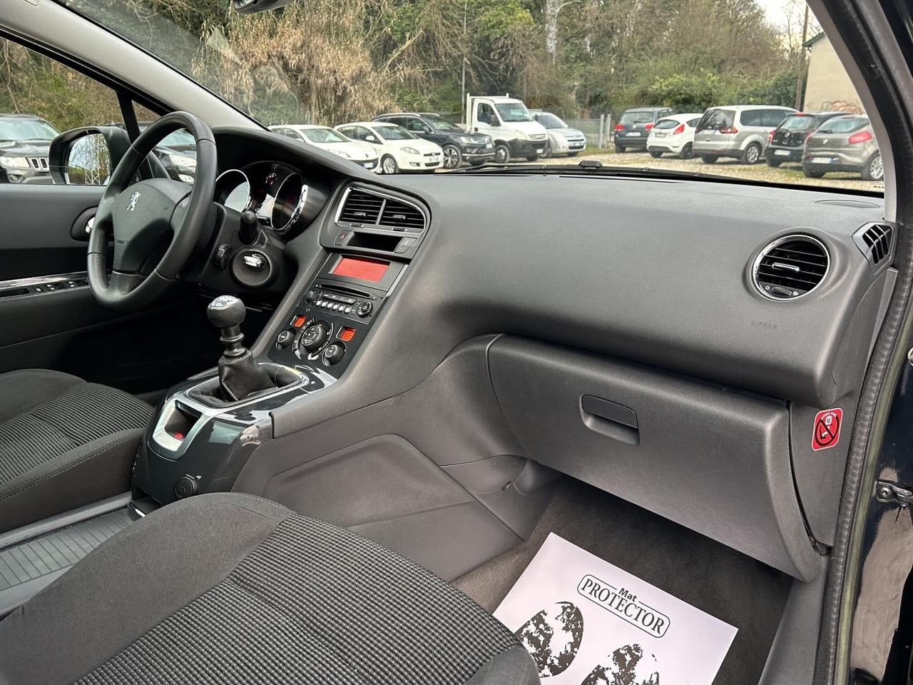 PEUGEOT 5008 1.6HDI 7 POSTI UNICO TOP