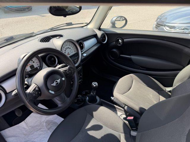MINI One 1.6 16V One (55kW)