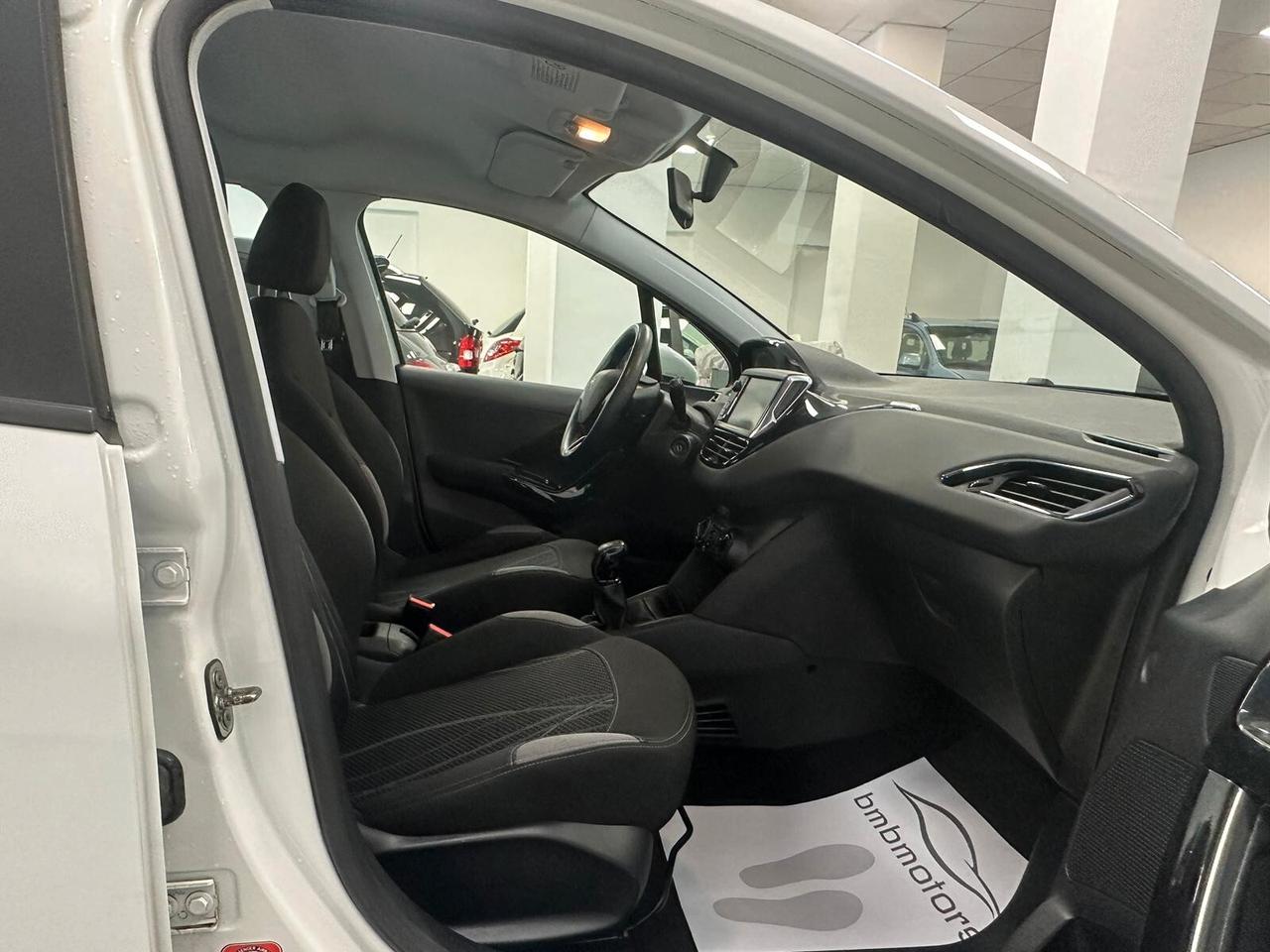 Peugeot 208 1.2 VTi 82 CV 5 porte Allure