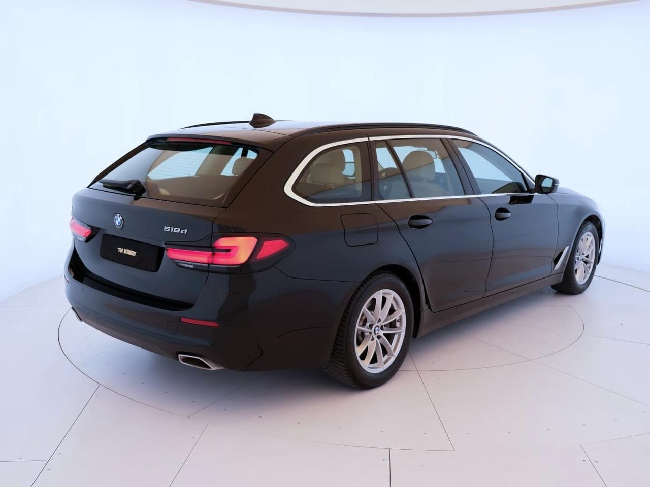 BMW 518d Touring mhev 48V auto