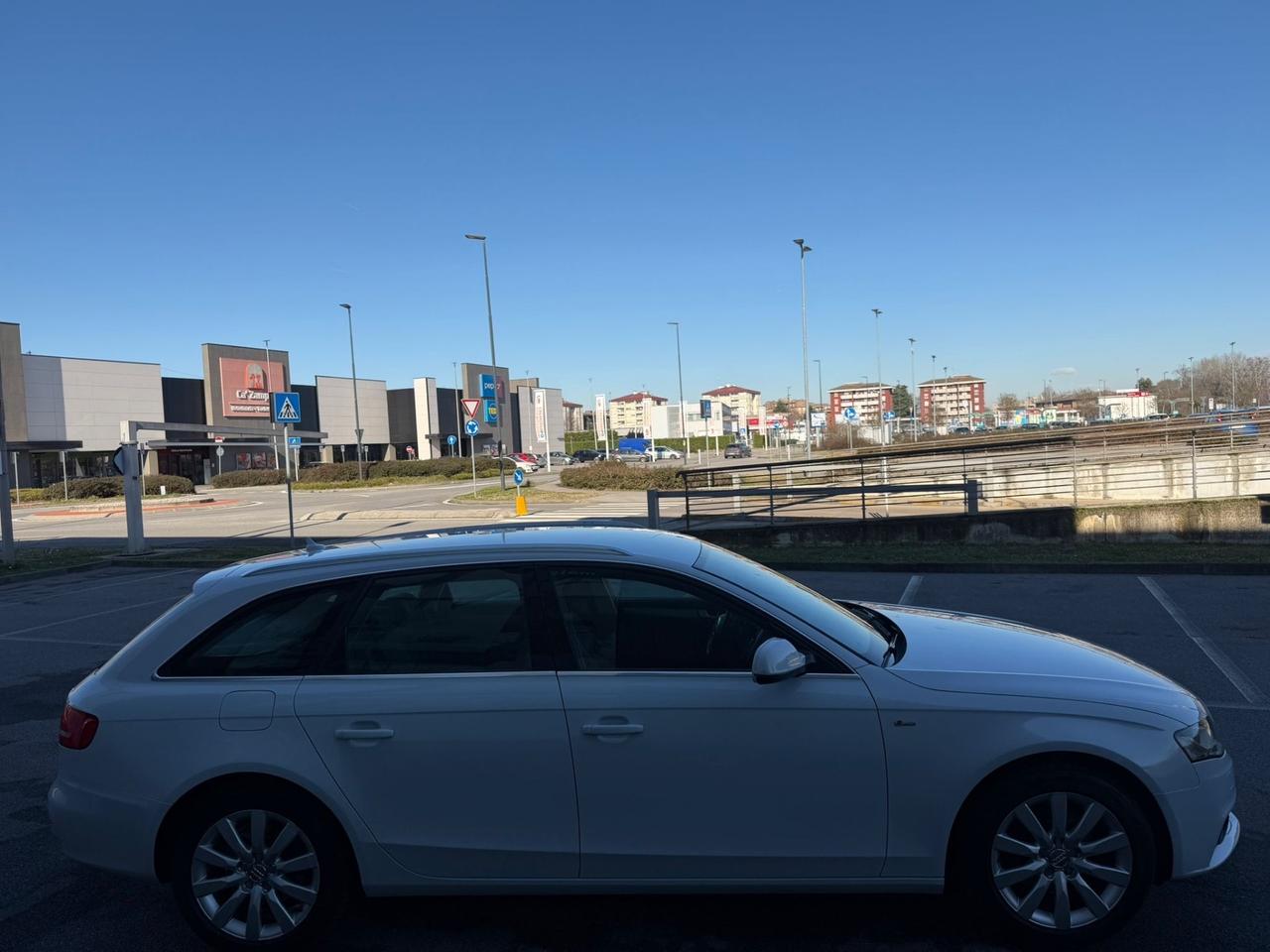 Audi A4 Avant 2.0 TDI 143CV mult. Adv. Plus