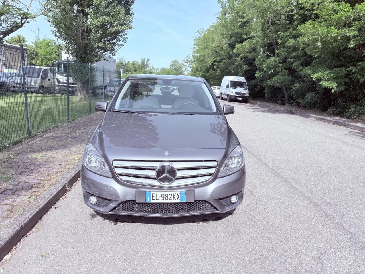 Mercedes-benz B 200 CDI BlueEFFICIENCY