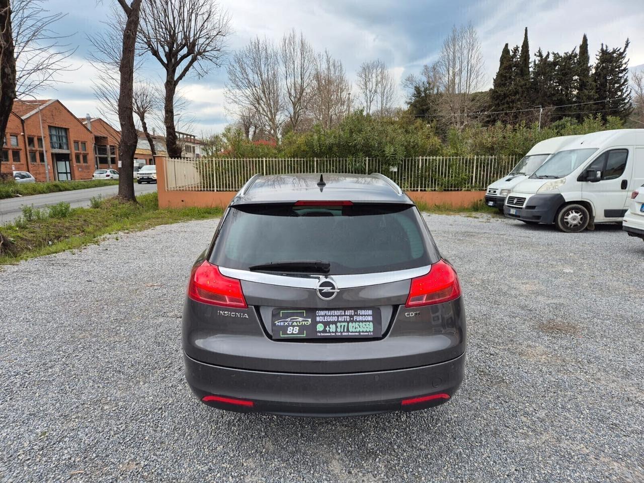 Opel Insignia 2.0 CDTI Sports Tourer Cosmo DA VETRINA
