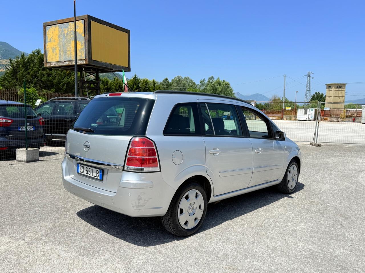 Opel Zafira 1.6 16V ecoM 94CV Cosmo