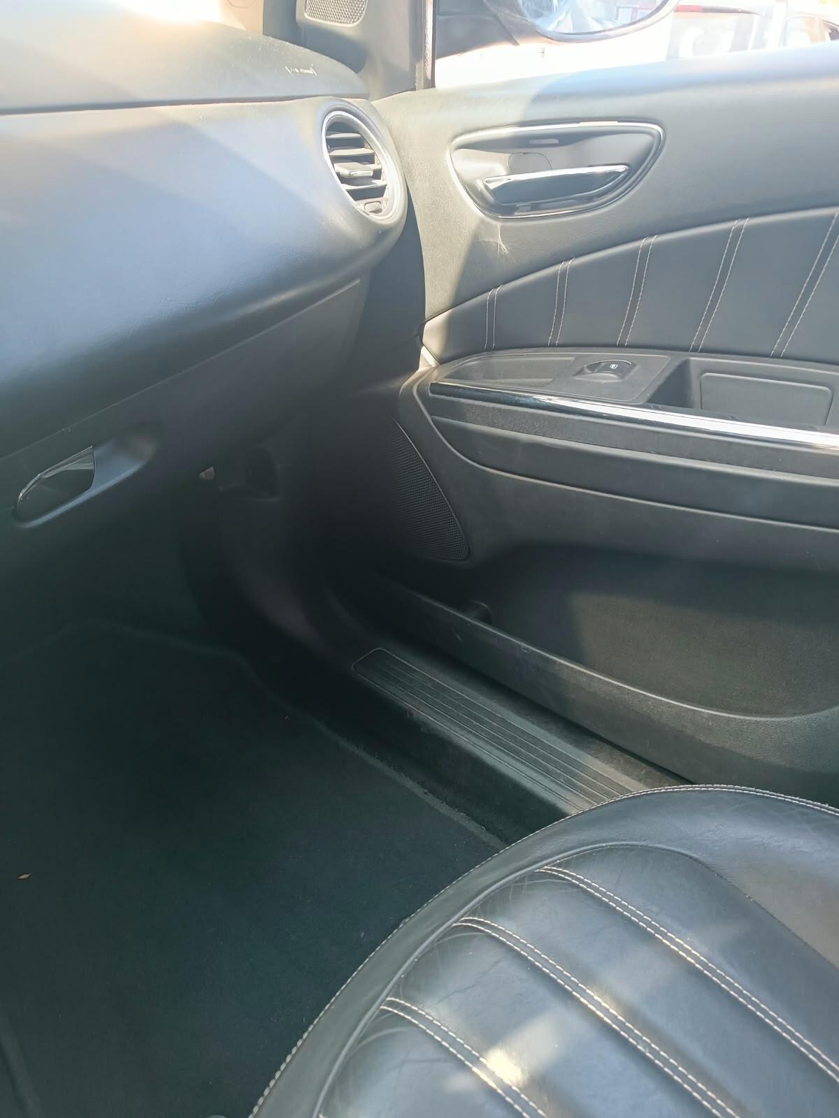 Lancia Delta 1.6 MJT DPF Platino POLTRONA FRAU