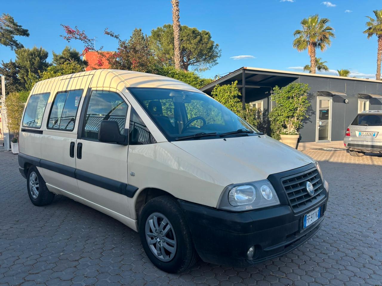 Fiat Scudo 1.9 JTD 110 CV – Trasporto Disabili | 6 posti + carrozzina