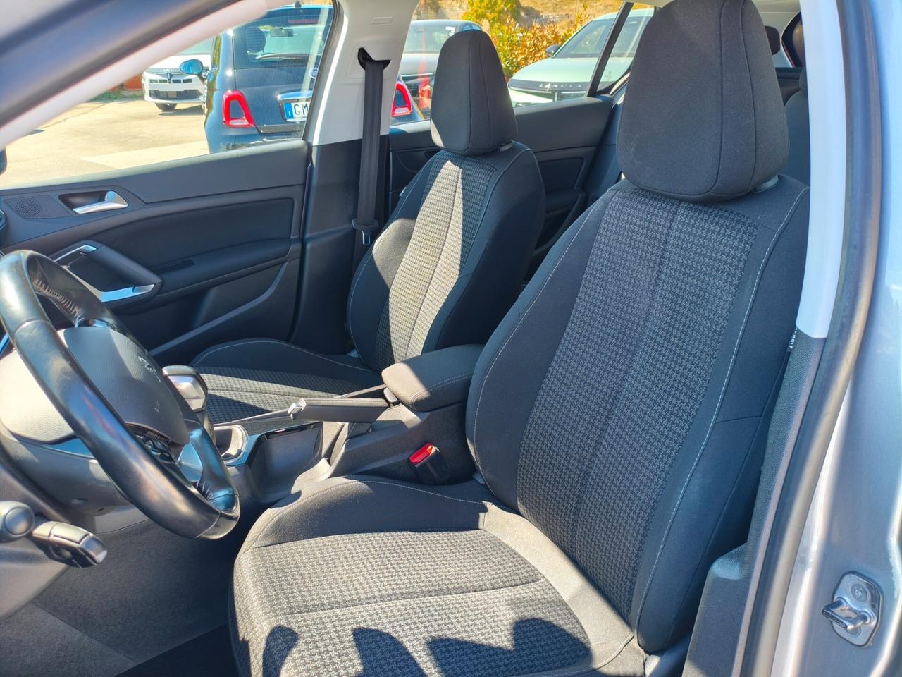 Peugeot 308 BlueHDi 100 S&S Active