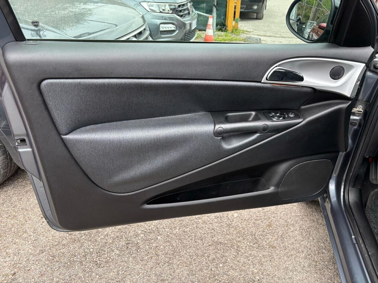 Lancia Ypsilon 1.2 69 CV Unyca OK Neopatentati