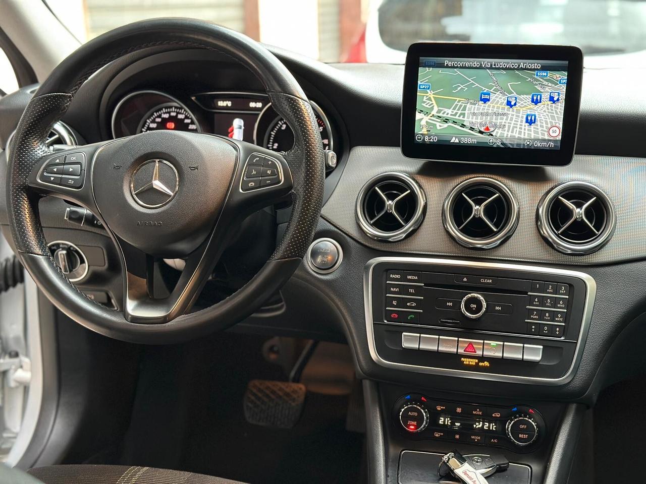 Mercedes-benz GLA 200 d Automatic Premium