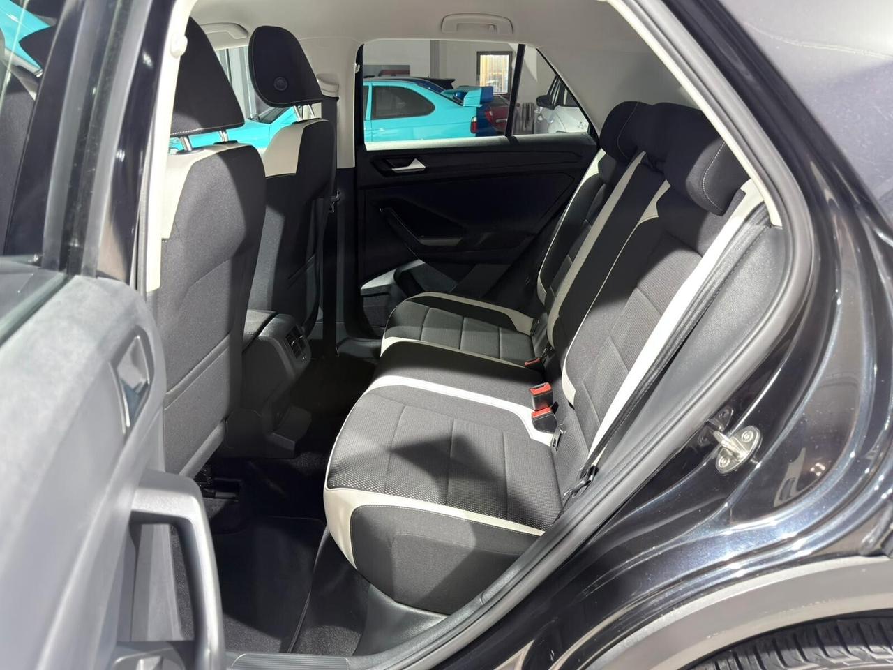 VW T-ROC 2.0TDI 150CV DSG 4MOTION 59.000KM 1HANDE