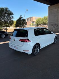 Volkswagen Golf 1.6 TDI 115 CV 5p R line