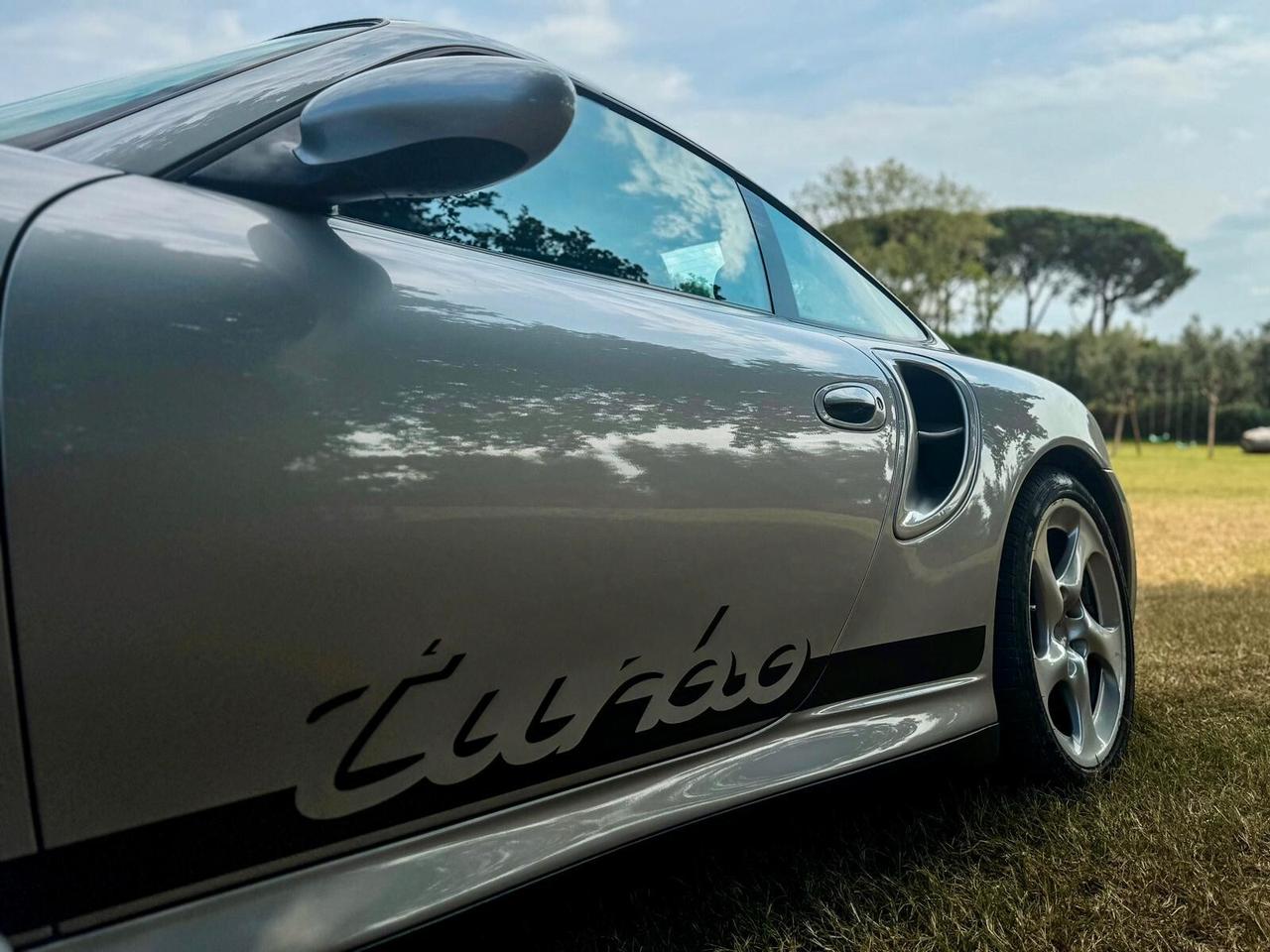 Porsche 911 Turbo cat Coupé