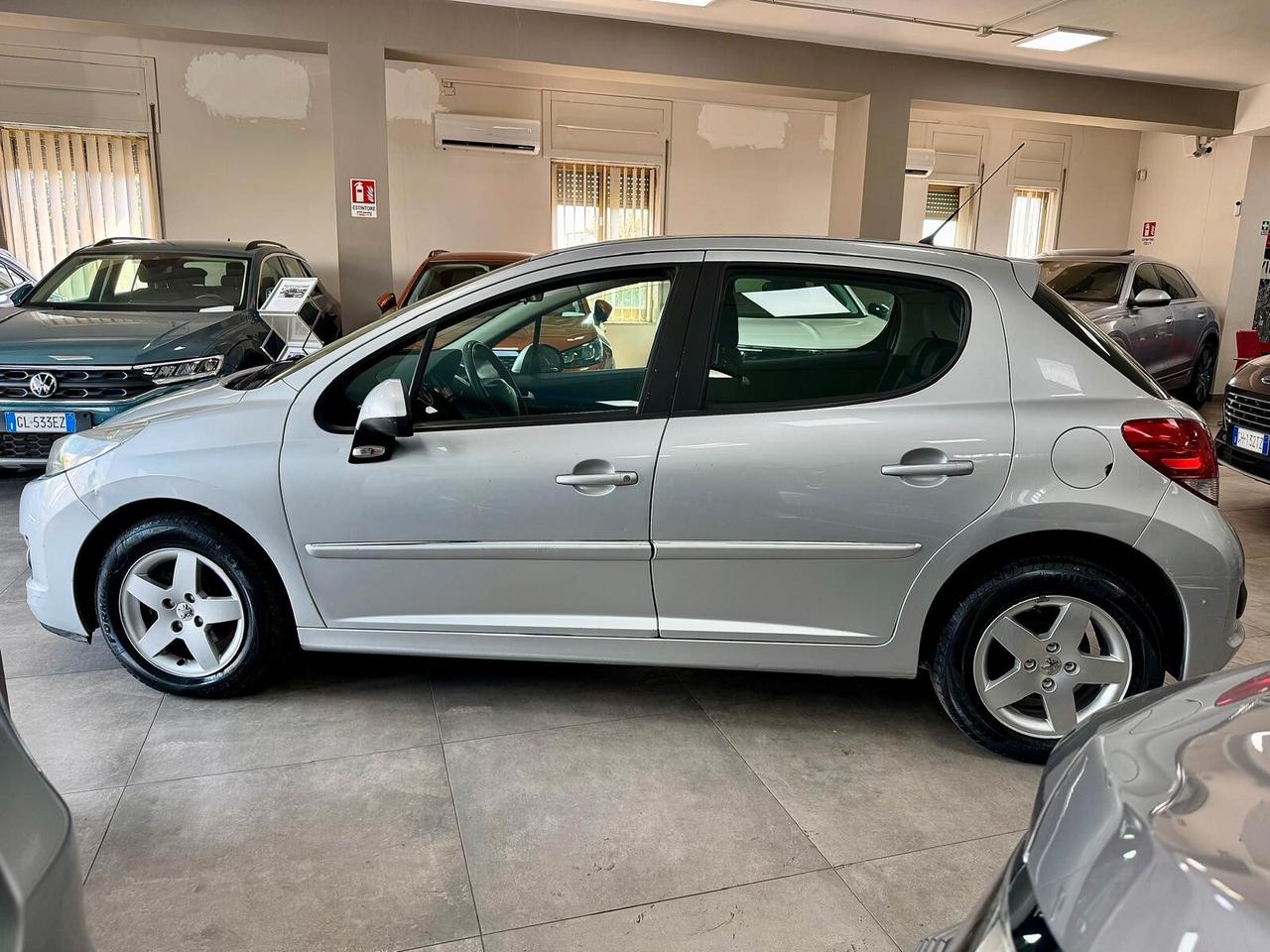 Peugeot 207 1.4 HDi 70cv 5p. 10/2011