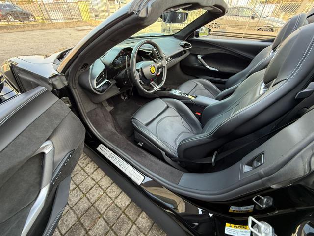 FERRARI 296 GTS * LIFT * PPF * DISPLAY * LED * CARPLAY * HUD *