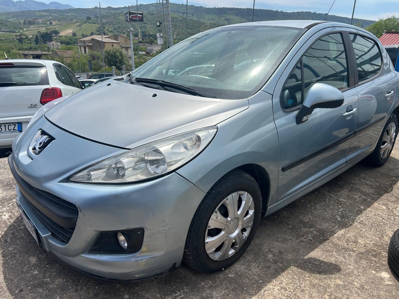 Peugeot 207 1.4 8V 75CV 5p. X Line ECO GPL