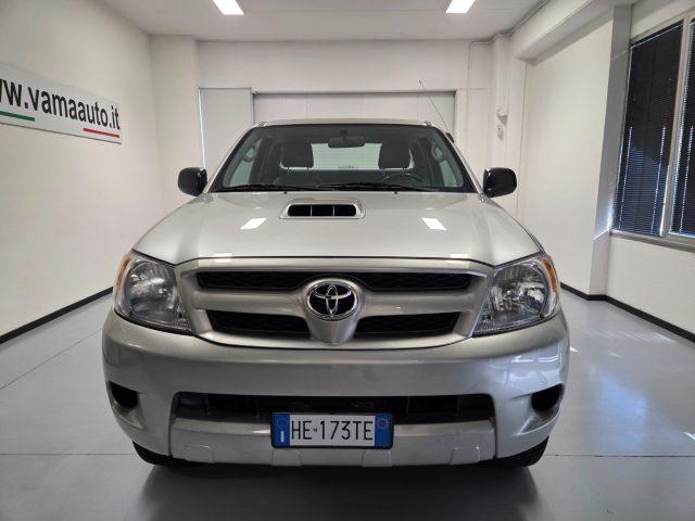 TOYOTA Hilux 2.5 D-4D 4WD 2p. Extra Cab
