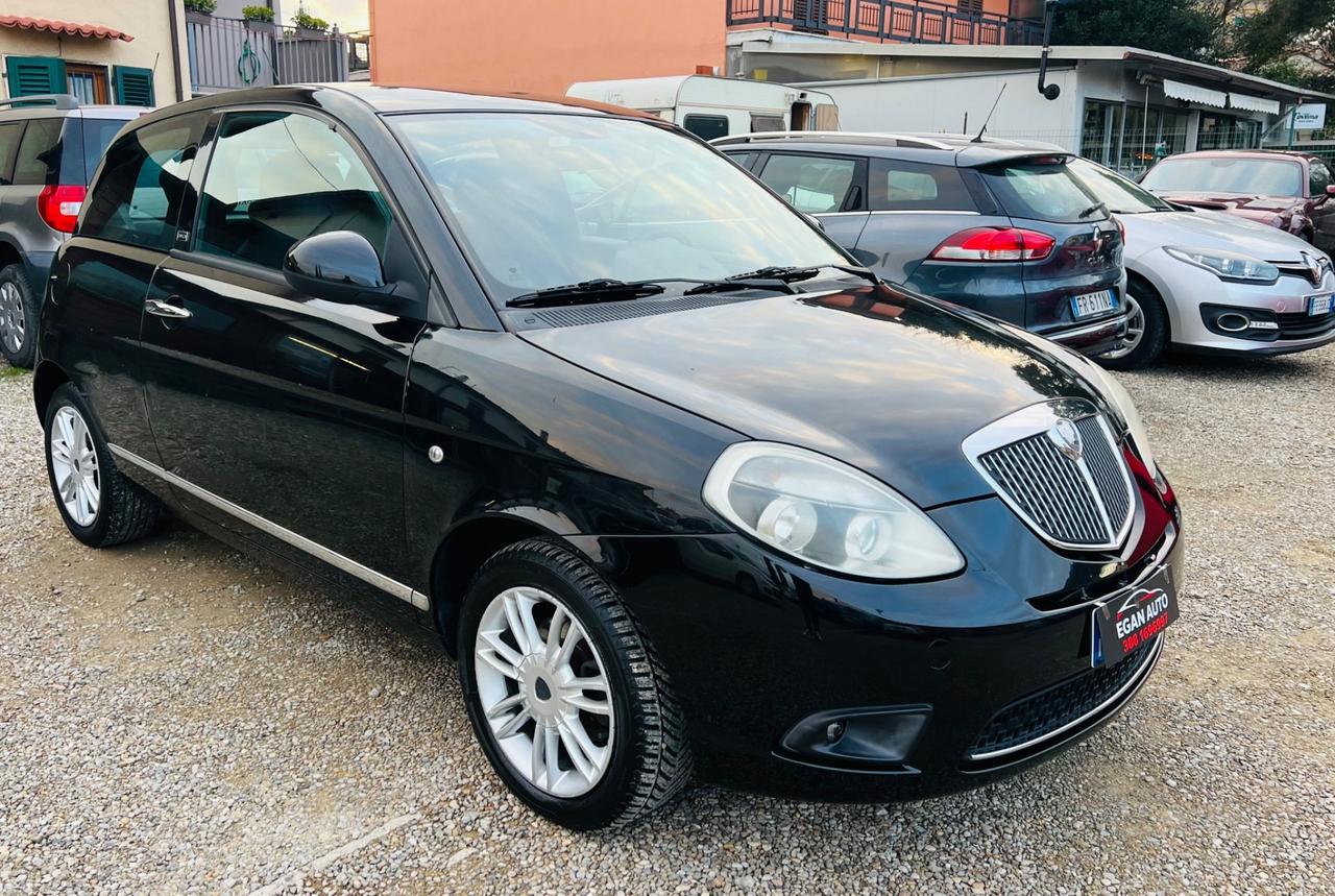 Lancia Ypsilon 1.2 69 CV Platinum