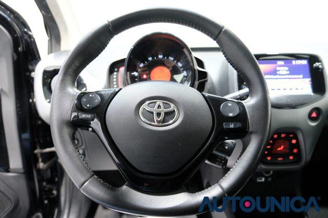 TOYOTA Aygo CONNECT 1.0 VVT-i 72 CV 5 PORTE X-WAVE NEOPATENTAT