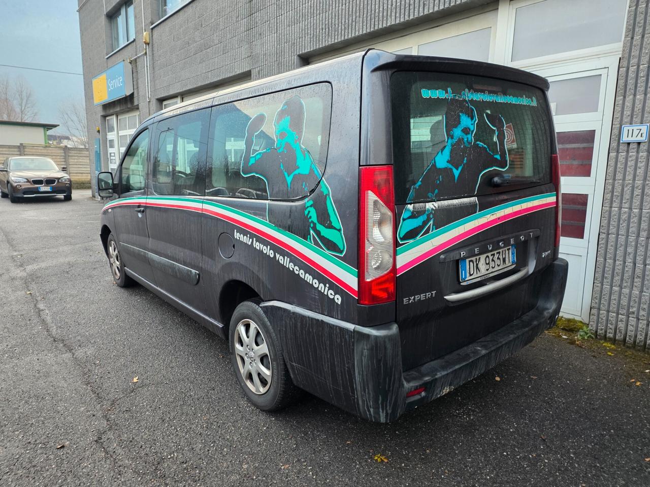 Peugeot Expert 2.0 HDi 136CV FAP 9 POSTI