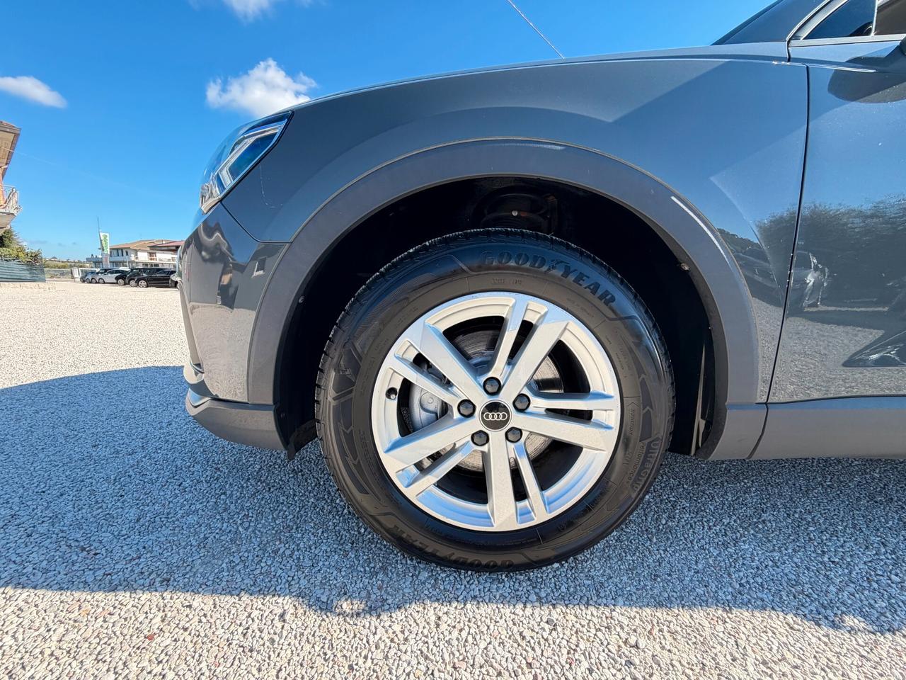 Audi Q3 35 TDI S tronic 150 cv Business 116.528 Km
