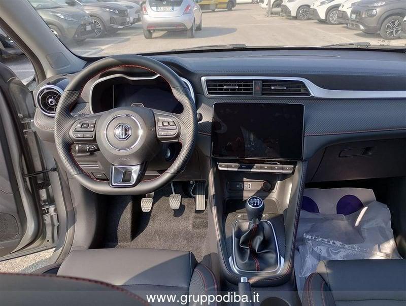MG ZS 1.5 Classic Luxury Silver (MBC)