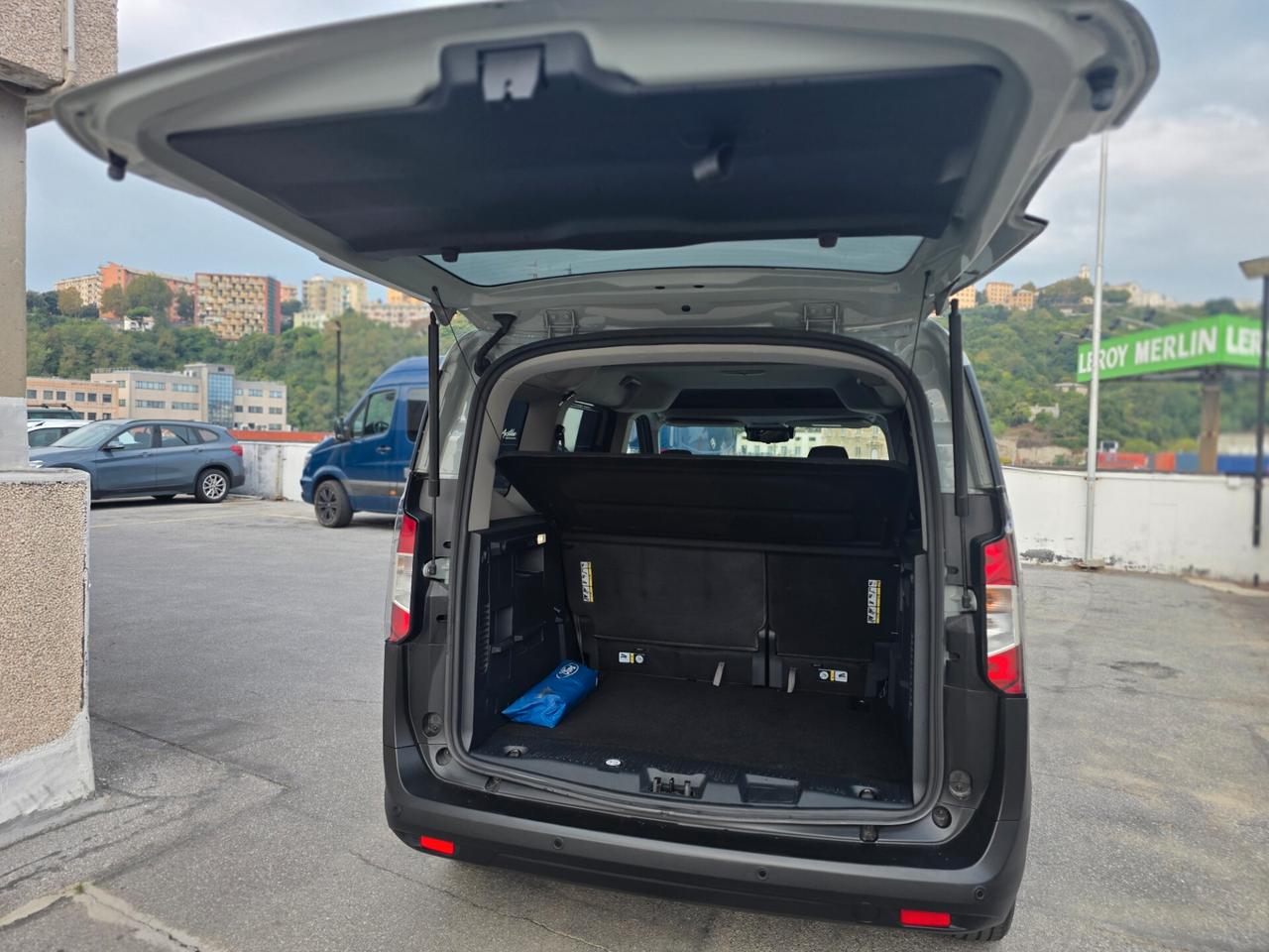 Ford Tourneo Courier 1.0 EcoBoost Active