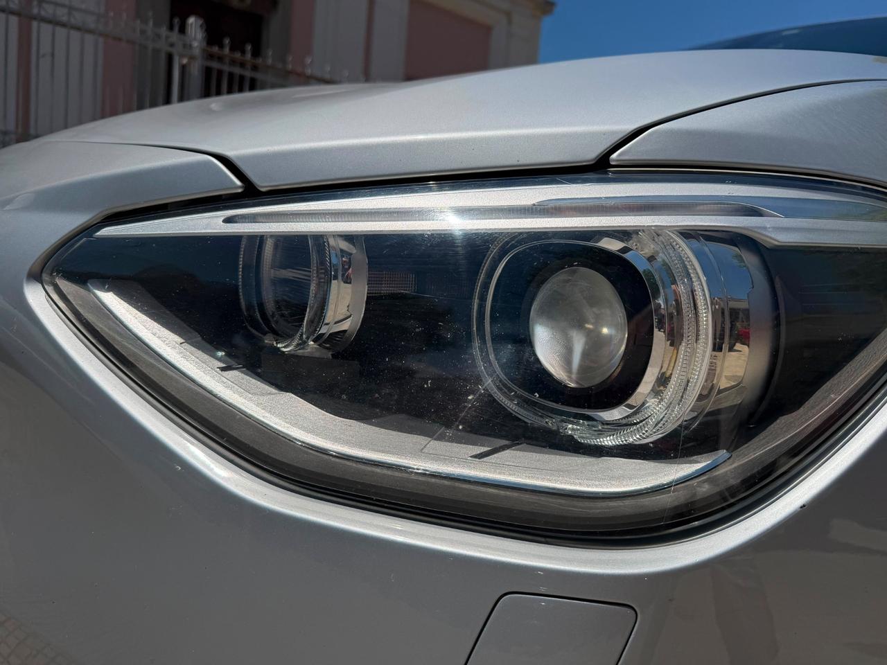 Bmw 118d sport con grande computer e telecamere 118 D