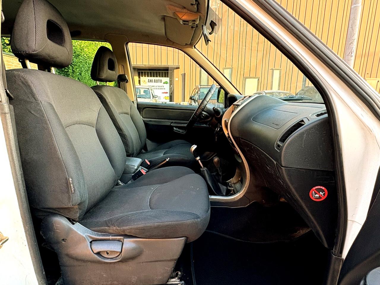 NISSAN TERRANO 3.0D 4x4-167.000km-2005