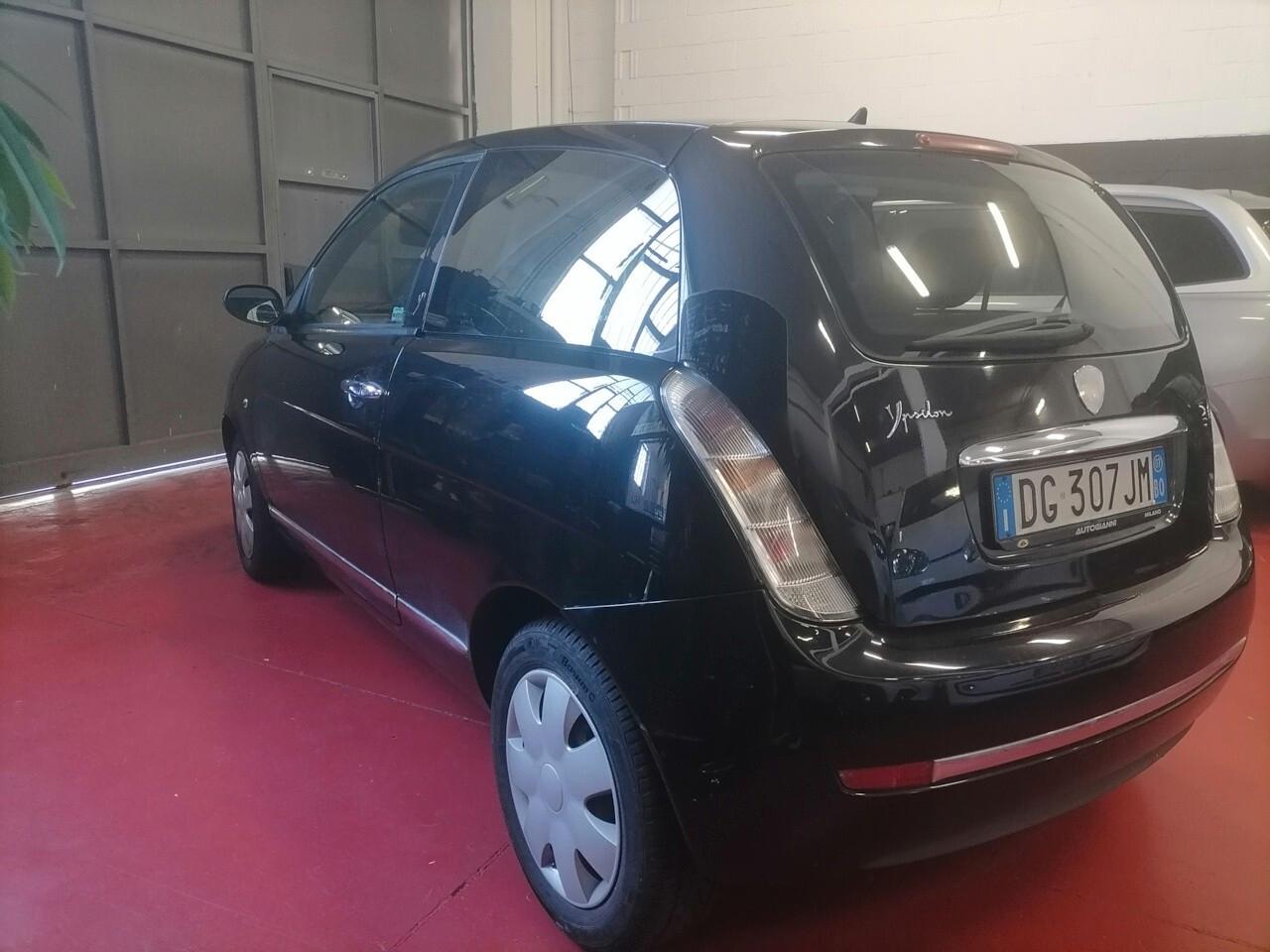 Lancia Ypsilon 1.2 Oro Bianco