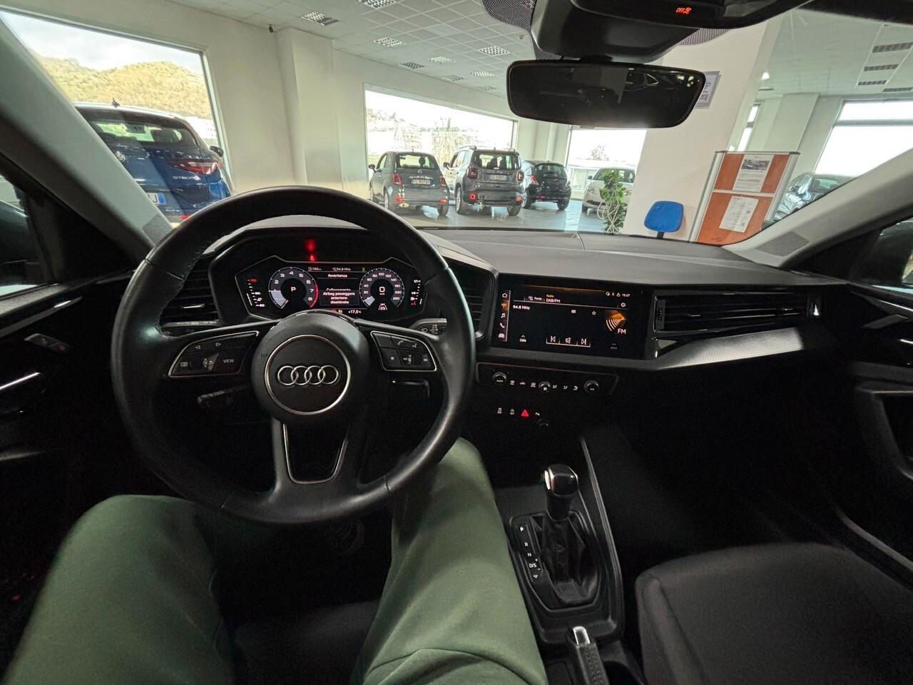 Audi A1 allstreet 30 TFSI S tronic Identity Contrast