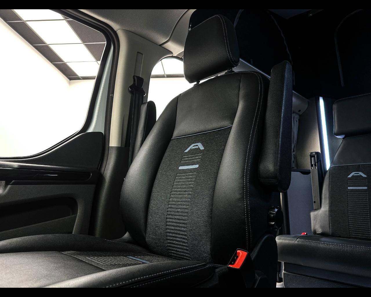 FORD Transit Custom 1ª s - Transit Custom 320 2.0 EcoBlue 150 PC-
