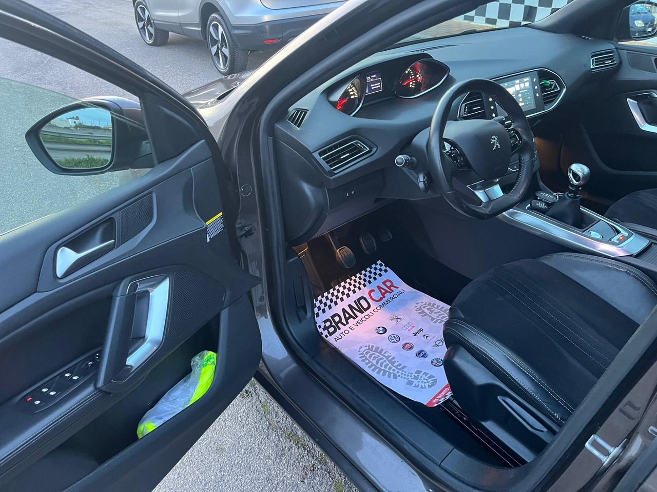 Peugeot 308 1.6 e-HDi Stop&Start Allure Unipro 2013