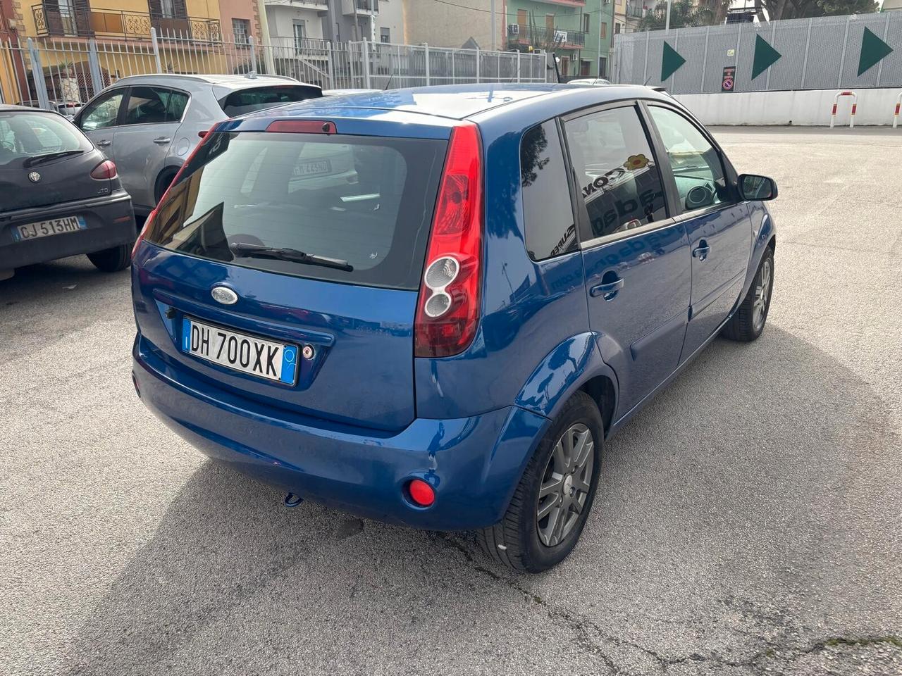 Ford Fiesta 1.4 TDCi 5p. Ghia