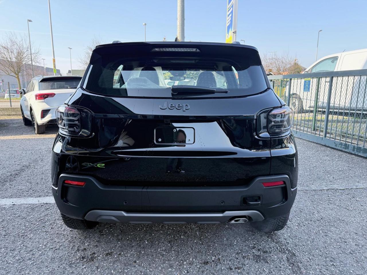 Jeep Avenger 1.2 turbo e-hybrid mhev Upland 4xe 145cv edct6