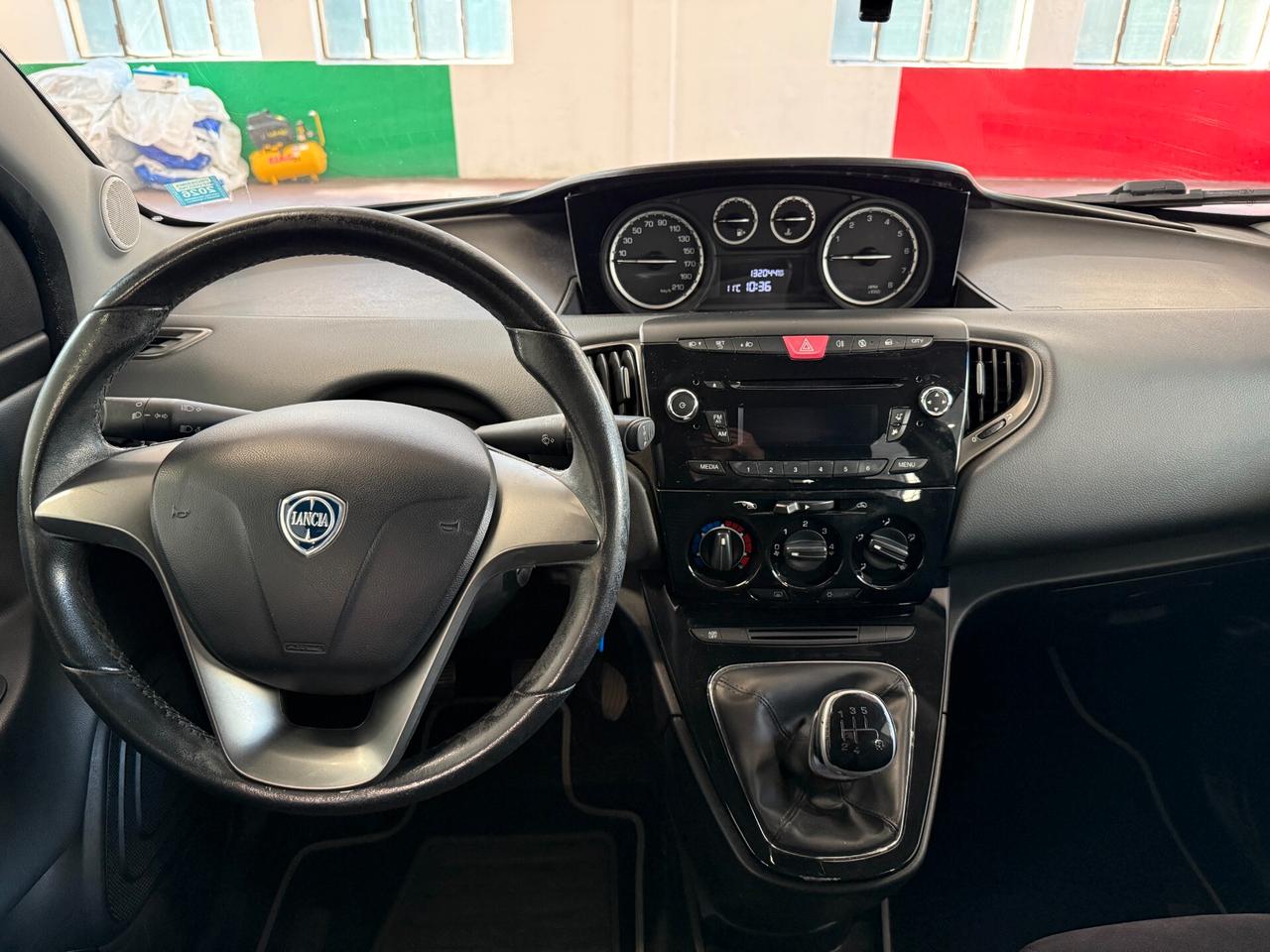 Lancia Ypsilon 1.2 69 CV CINGHIA OK - NEOPATENTATI