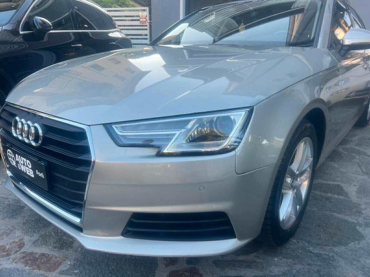 AUDI A4 AVANT 2.0 TDI 150cv ULTRA S-TRONIC BUSINESS SPORT