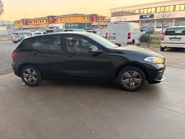 Bmw 116 116d 5p. Advantage