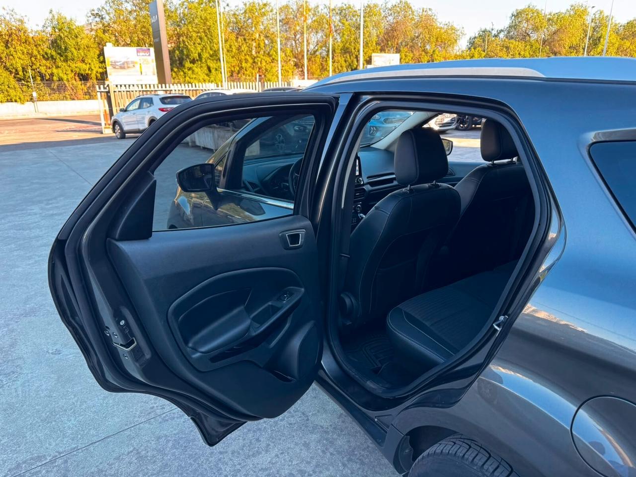 FORD ECOSPORT 1.5 DIESEL 100CV ACCESSORIATA