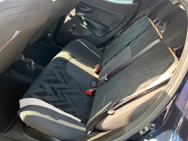 LANCIA YPSILON 11/2017 SOLI 85 MILA KM!